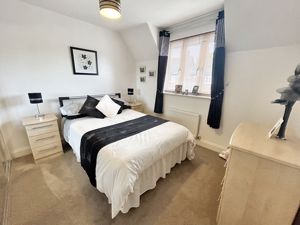 Bedroom- click for photo gallery